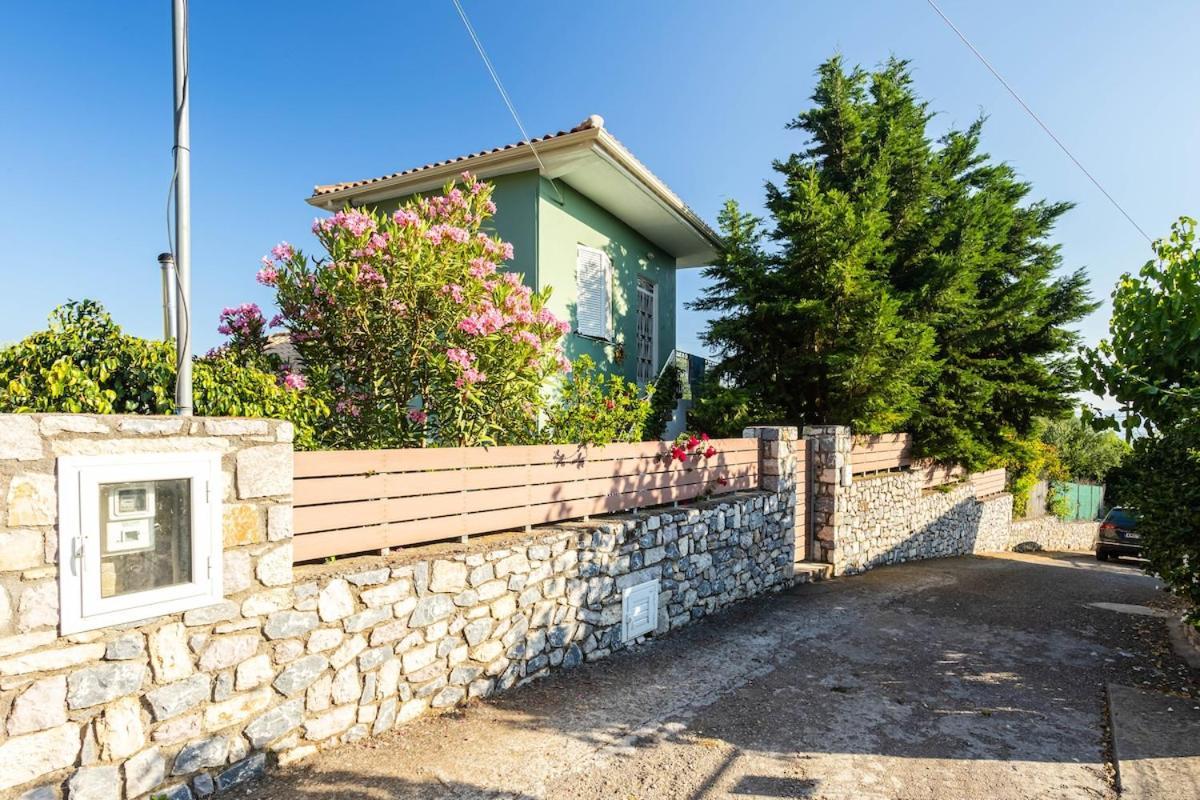 The Secret Garden At Villa Georgia Καλαμάτα Εξωτερικό φωτογραφία