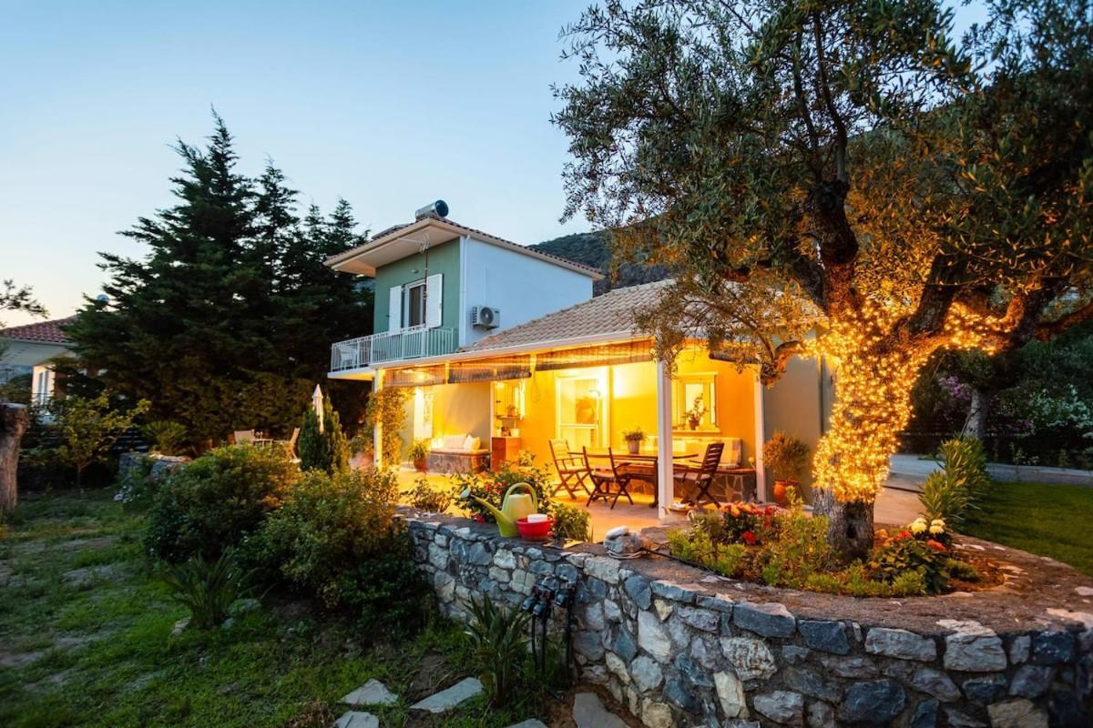 The Secret Garden At Villa Georgia Καλαμάτα Εξωτερικό φωτογραφία